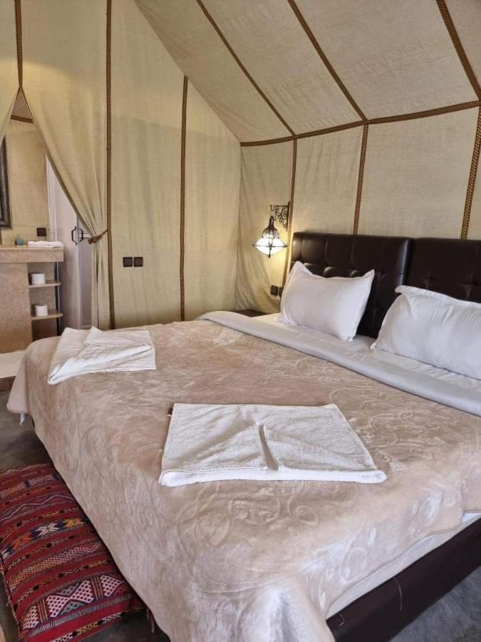Blue Sky Luxury Camp Hotel เมอร์ซูกา ภายนอก รูปภาพ