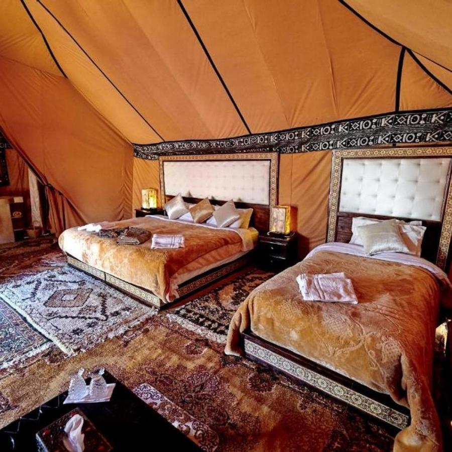 Blue Sky Luxury Camp Hotel เมอร์ซูกา ภายนอก รูปภาพ