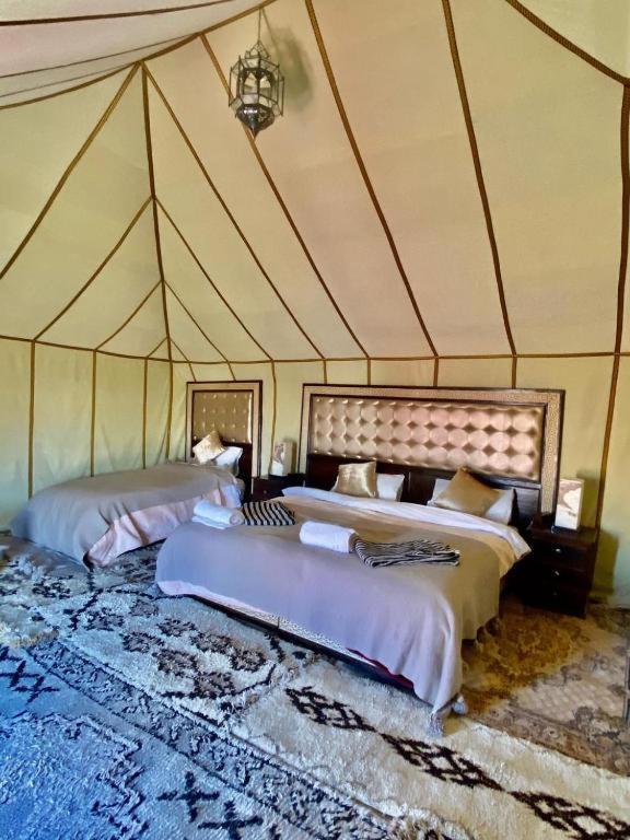Blue Sky Luxury Camp Hotel เมอร์ซูกา ภายนอก รูปภาพ
