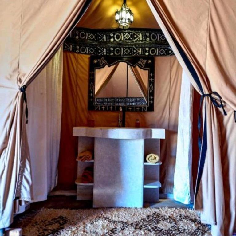 Blue Sky Luxury Camp Hotel เมอร์ซูกา ภายนอก รูปภาพ