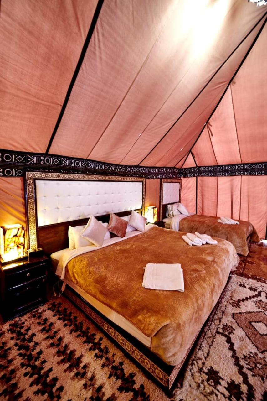 Blue Sky Luxury Camp Hotel เมอร์ซูกา ภายนอก รูปภาพ